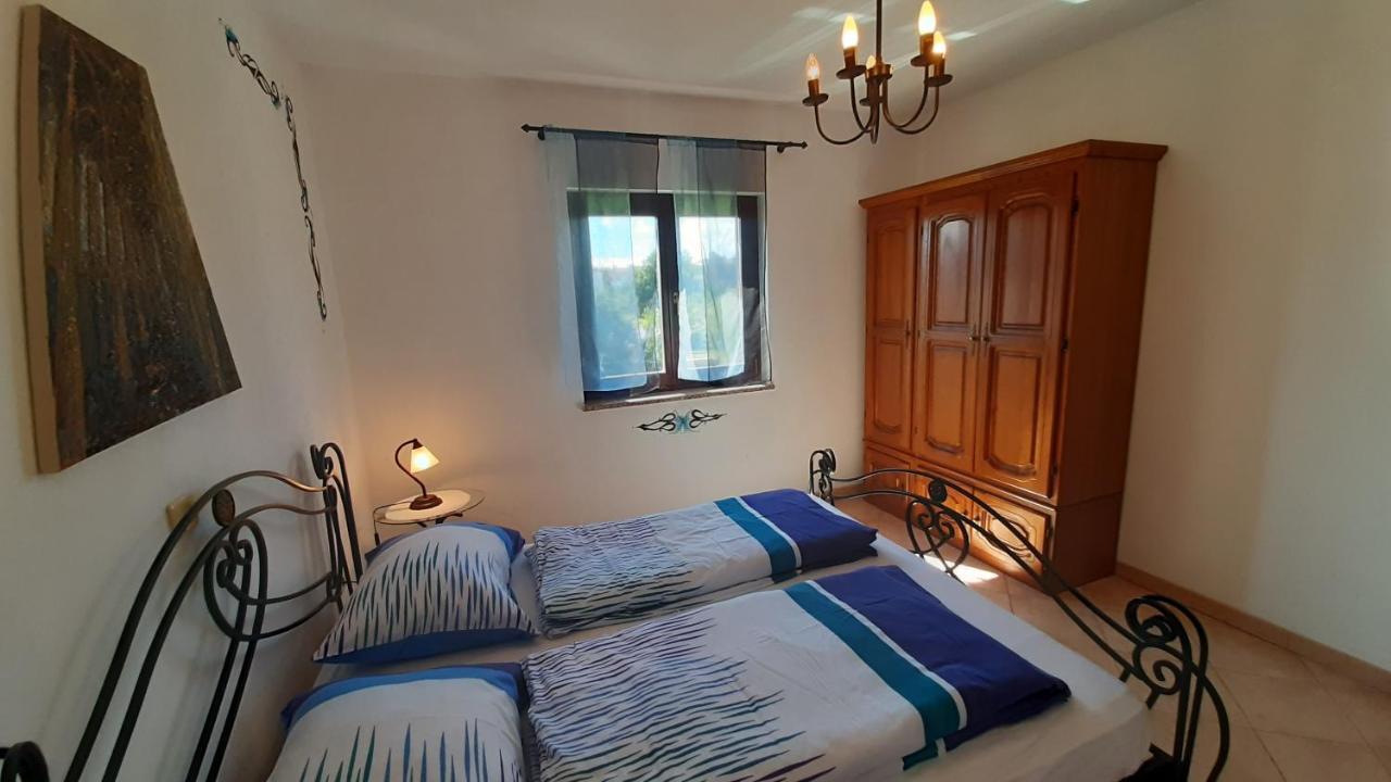 Villa Linet Funtana Exterior foto