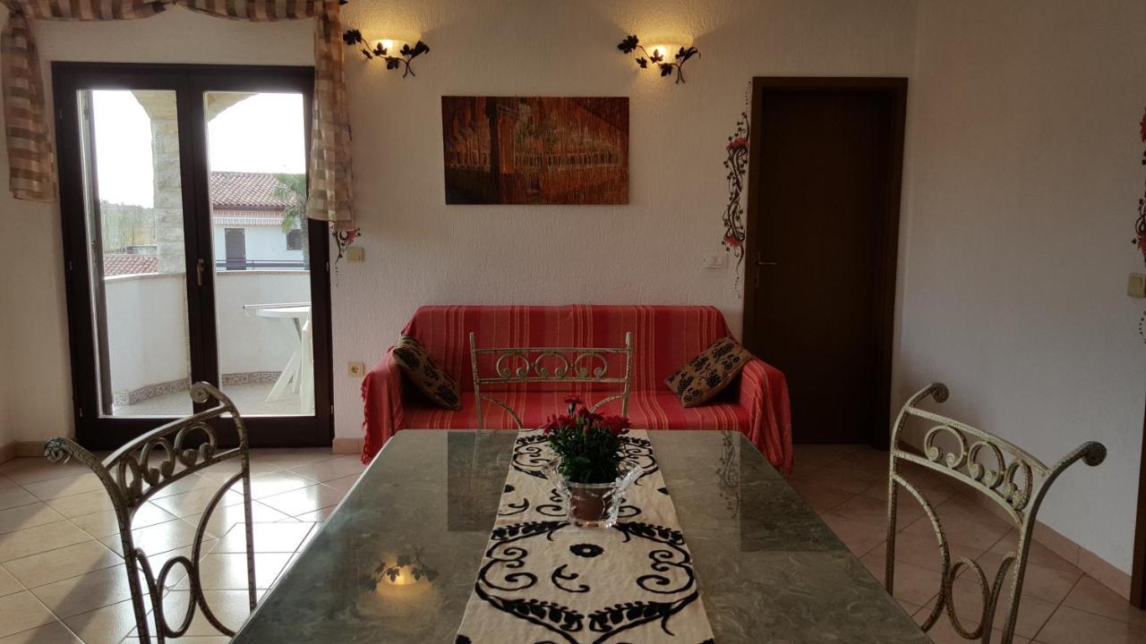 Villa Linet Funtana Exterior foto