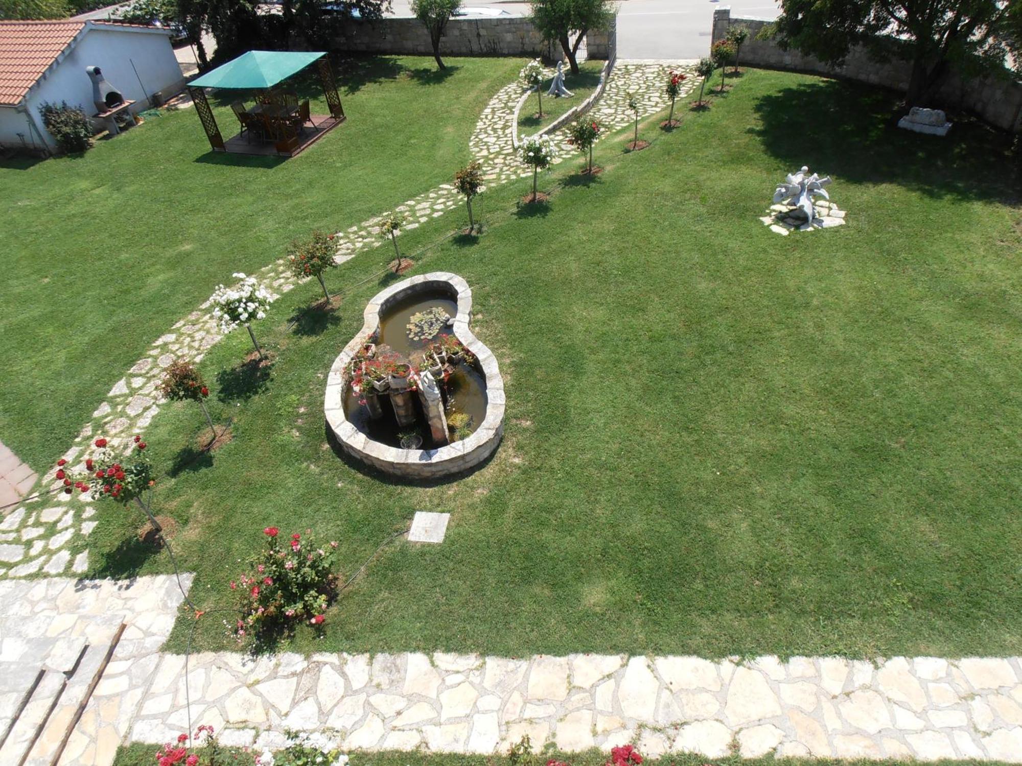 Villa Linet Funtana Exterior foto